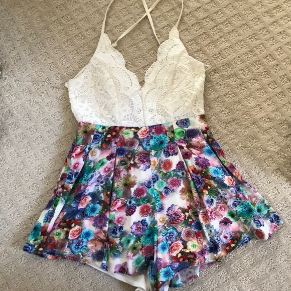 Floral Dressy Romper - Picture 1 of 3